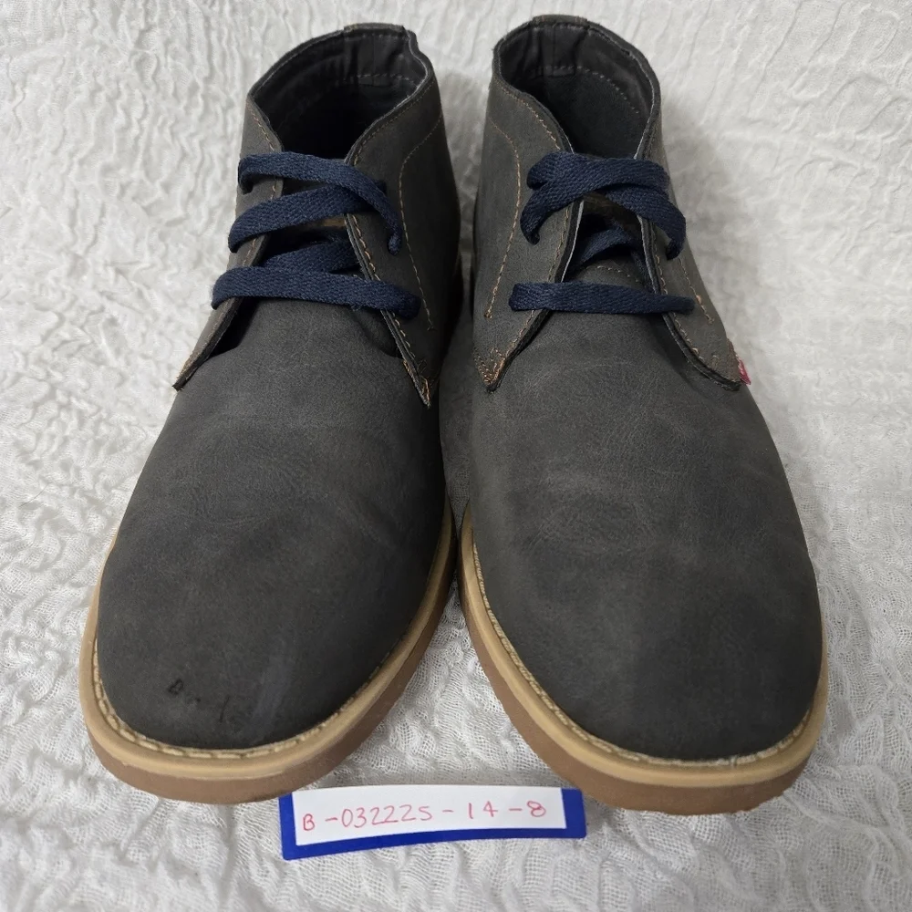 Levi's Cambridge Men Sz 8 Suede Leather Grey Casual Chukka Preppy Academia Boots